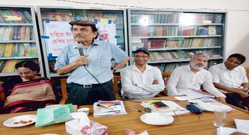 Rafiqul Hoque Dadubhai addressing 3rd Literary Lecture Series organized by Beraid Gonopathagar and Bangladesh Gronthoshurid Samity held at Beraid Muslim High School Library under Badda Thana in the capital on Friday.