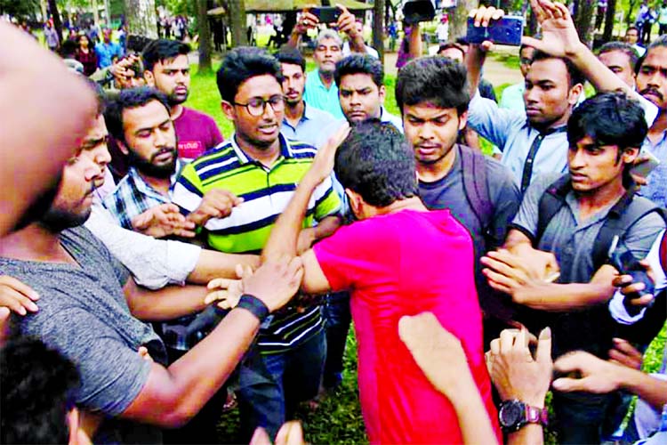 A BCL activist was beaten by the quota reformists while they went to attack them during a demonstration near Raju Sculpture of DU on Sunday.