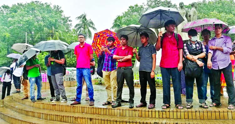Due to inclement and bad weather, the quota reform movement leaders organised a press conference in front of the Raju's Sculpture and postponed their Wednesday's agitation programme.