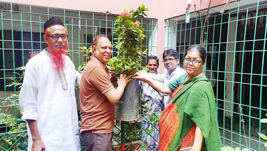 In order to implement the announcement of the Prime Minister Sheikh Hasina's pledge to plant 30 lakh tree plants on the memory of the 30 lakh martyrs of the libaration war, Nabakumar Institute and Dr. Muhammad Shahidullah College authority arranged a tr