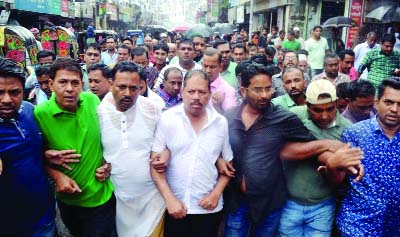 BARISHAL: BNP and its front organisations brought out a procession demanding cancellation of BCC election results on Wednesday.