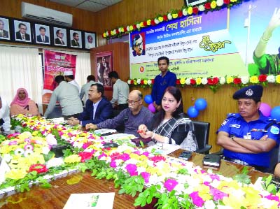 NARSINGDI: The inaugural programme on 100 percent electrification at 21 upazilas in Narsingdi under six Power Generate Proiects through video conference was held at Deputy Commissioner's Room on Sunday.