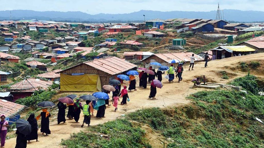 An overcrowded Rohingya camp at Balukhali in Ukhiya thana in Cox's Bazar.