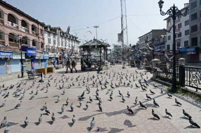 Kashmir shuts down ahead of Supreme Court hearing on Article 35-A.