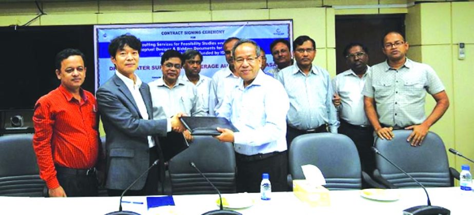 A Contract for "Consulting Services for Feasibility Studies and Preparation of Conceptual Designs and Bidding Documents for DBO/DB Contracts (Package No.: S-2)"" was signed between DWASA and JV of DOHWA-DDC-DevCon-IWM under Preparatory Activities of Dhak"