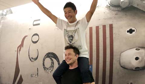 SpaceX CEO Elon Musk with Japanese billionaire and online fashion tycoon Yusaku Maezawa.