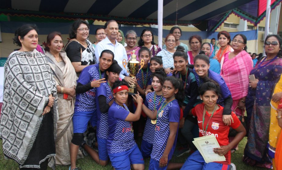 Members of Narail District team, the champions of the Inter-District Women's Handball Competition with the chief guest Secretary of Youth and Sports Affairs of Bangladesh Awami League Harun-ur-Rashid and the other guests and officials of Bangladesh Women