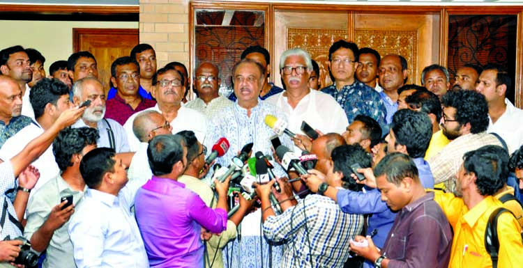 Jatiya Oikya Front leader and JSD President A S M Abdur Rab speaking at a press briefing after the Oikya Front meeting at his residence in Uttara on Tuesday.