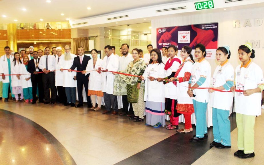 Picture shows participants at official launch of Smiling Heart Clinic for Heart Failure patients at United Hospital. Left to Right: Dr Shagufa Anwar, Chief of Communication & Business Development; Dr Momenuzzaman, Chief Cardiologist; Faridur Rahman Khan,