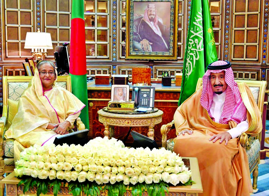 Prime Miniser Sheikh Hasina holding talks with Saudi King Salman Bin Abdul Aziz-Al-Saud at Royal palace on Wednesday. PID photo