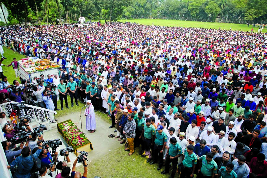 The first Janaza of Ayub Bachchu was held at the National Eidgah ground after Zumma prayers yesterday.