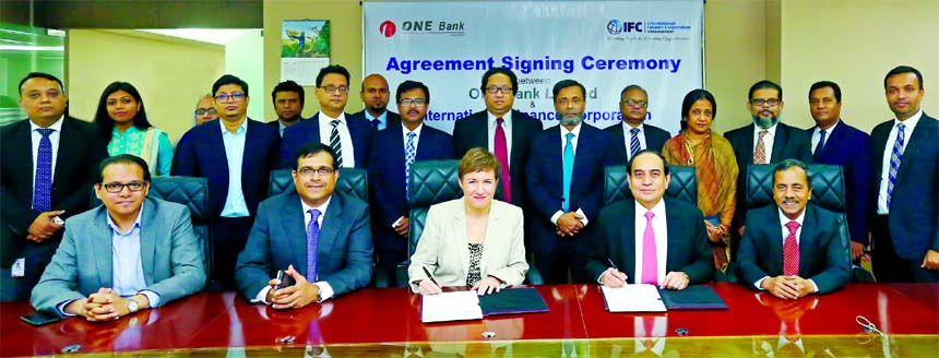 M Fakhrul Alam, Managing Director of ONE Bank Limited and Wendy Werner, Country Manager of IFC Bangladesh sign an agreement for $ 20 million from IFC to support green projects in Bangladesh recently. This is IFC's first ever green finance transaction wit
