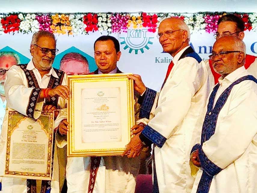 Prof Ved Prakash, Chancellor, KIIT University in presence of Prof Ganeshi Lal, Governor of Odisha hands over the certificate of Honorary Doctorate to Dr Md. Sabur Khan, Founder and Chairman, Daffodil International University at the 14th convocation of KII