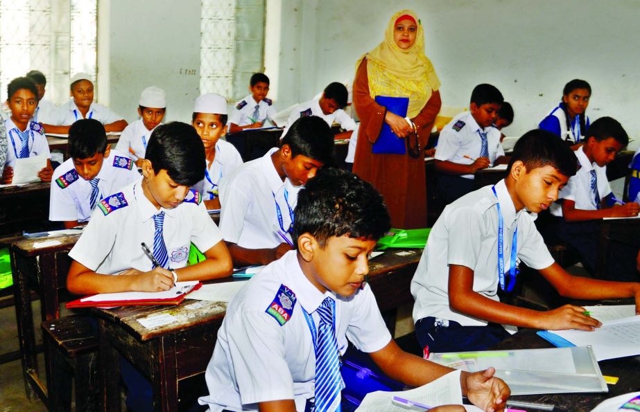 PEC and Ebtedayee's final examinations begin across the country on Sunday. This photo was taken from city's Ahmed Bawany Academy School and College.