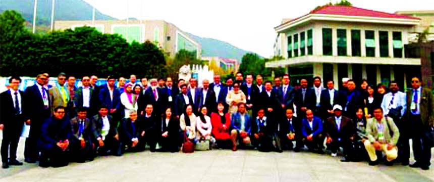 A delegation of 15 leading Pharmaceutical companies of Bangladesh led by SM Shafiuzzaman, Secretary General of Bangladesh Association of Pharmaceutical Industries recently attended various seminars in China. The team also meet with the various level polit