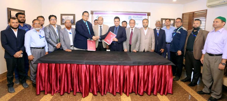 Hamidul Haque Khan, Treasurer, Daffodil International University and Md. Jalalul Azim, Managing Director and Chief Executive Officer of Pragati Life Insurance Ltd exchanging the documents of a MoU signed by the parties recently. Prof Dr Yousuf Mahbubul Is