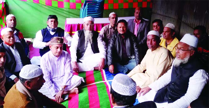 MADHUKHALI(Faridpur): Leaders of Madhukhali Upazila Awami League arranged a Doa Mahfil after inaugurating an election office at Faridpur-1 Constituency on Saturday.