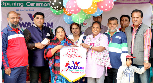 Noted sports organizer Farida Akter Begum inaugurating the Walton 3rd Inter-College Women's Rugby Competition by releasing the balloons as the chief guest at the Paltan Maidan on Saturday.