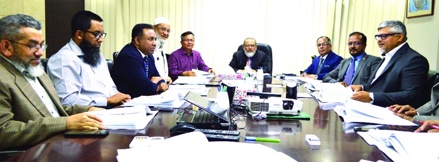 Shibbir Mahmud, Chairman, Board of Directors of Islamic Finance and Investment Limited (IFIL), presiding over its 244th meeting at its on Wednesday. . Rezakul Haider, Anis Salahuddin Ahmad, Vice-Chairmen, SM Bakhtiar Alam, Hossain Mahmud, Liaqat Hossain M