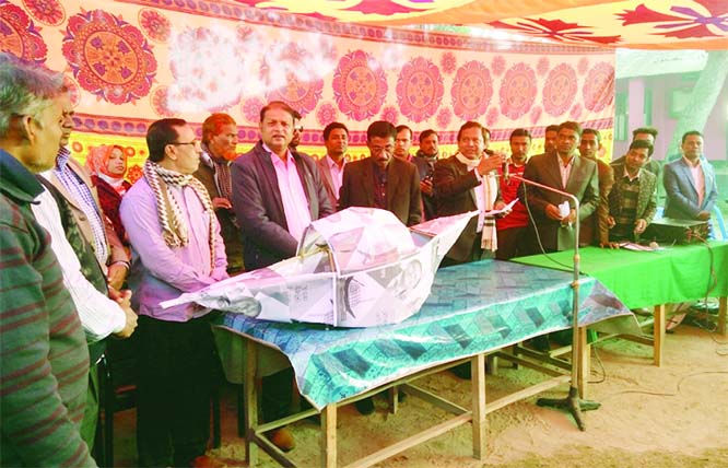 JAMALPUR: Awami League nominated candidate Mirza Azam for Jamapur-5 addressing a public gathering of election campaign at Baghbari Govt Primary School on Thursday.