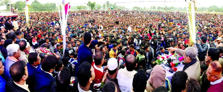 BNP Secretary General Mirza Fakhrul Islam Alamgir speaking at a huge rally organised by Jatiya Oikyafront at Shuagazi Fultali Maidan in Chandina under Cumilla district on Wednesday.