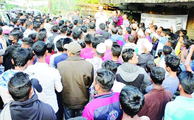 SYLHET: Oikyafront candidate from Sylhet-6 Faysal Ahmed Chowdhury addressing a roadside meeting at Golapganj Upazila as Chief Guest recently.