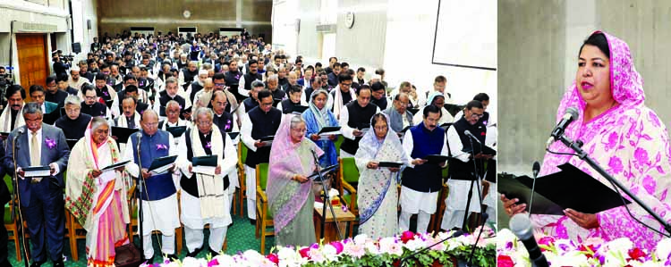 Outgoing Speaker Dr. Shirin Sharmin Chaudhury administered the oath to AL MPs at the Sangsad Bhaban on Thursday. BSS photo