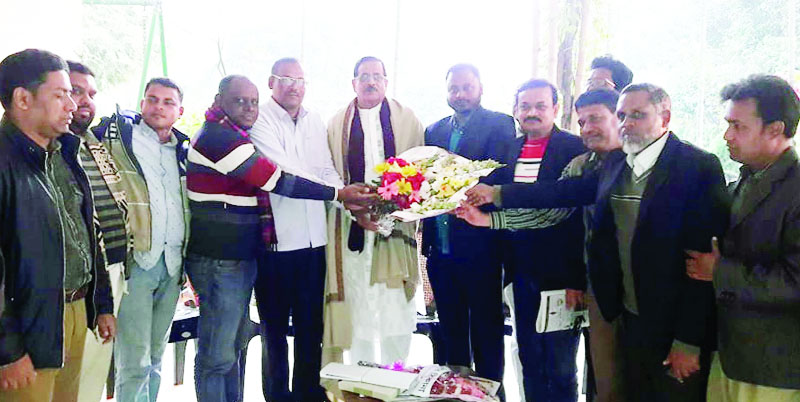 SHERPUR (Bogura): Leaders of Sherpur Press Club greeting freedom fighter Alhaj Habibiur Rahman for being elected Member of Parliament from Bogura-5 for the consecutive third time on Wednesday.
