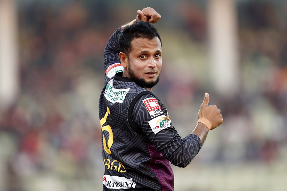 Arafat Sunny of Rajshahi Kings in action during the match of UCB 6th Bangladesh Premier League (BPL) T20 cricket between Rajshahi Kings and Dhaka Dynamites at Sylhet International Stadium on Wednesday. Sunny was adjudged the Man of the Match for his outst