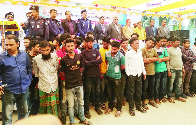 CHANDPUR: Some 48 persons accused of different crimes have surrendered at Chandpur Sadar Model Thana yesterday.