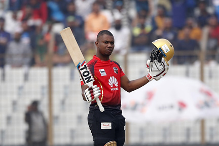 Evin Lewis of Comilla Victorians celebrating his century during the 33rd match of the UCB 6th Bangladesh Premier League (BPL) T20 cricket between Comilla Victorians and Khulna Titans at Zahur Ahmed Chowdhury Stadium in Chattogram on Monday.