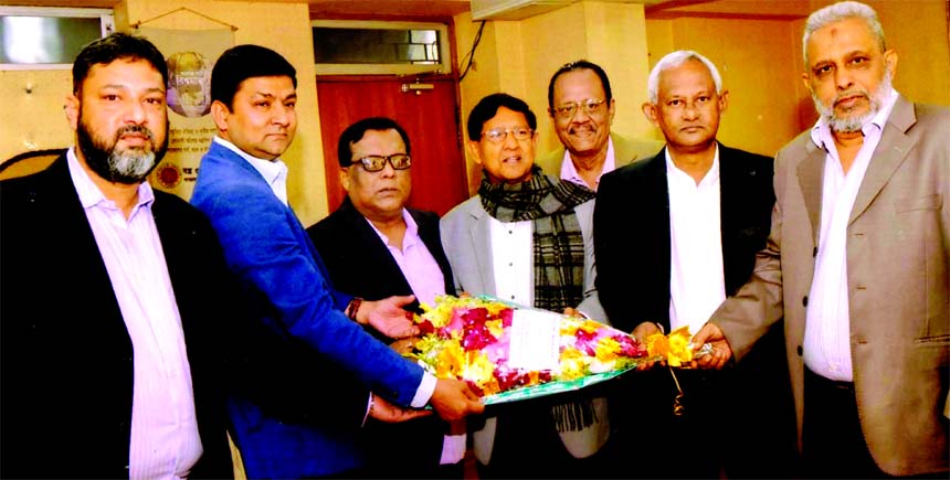 A delegation of Shippers' Council of Bangladesh led by its Chairman, Md. Rezaul Karim paid a courtesy call on Textile and Jute Minister Golam Dastagir Gazi (Bir Protik) MP at the conference room of the Ministry on 31st January. Following Office- Bearers