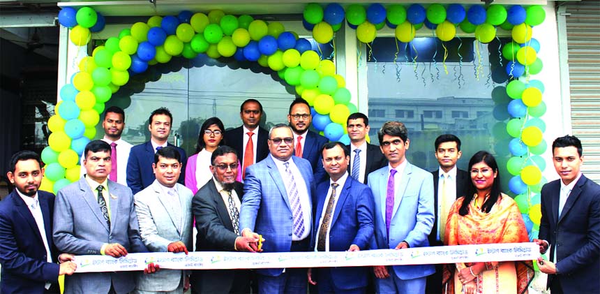 M. Khorshed Anowar, Head of Retail & SME Banking of Eastern Bank Limited, inaugurating its 3rd outlet at Baghbari Road in Horindhora in Savar recently. Senior officials of the Bank and local elites were also present.