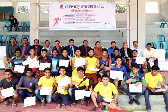 The winners of the Annual Sports Competition of Salimullah Muslim Hall of Dhaka University (DU) with the chief guest Pro-Vice-Chancellor (Academic) of DU Professor Dr Nasreen Ahmed and the other teachers of the Hall pose for photograph at the Central Play