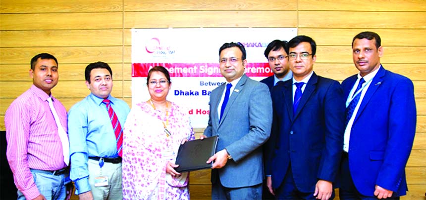 H M Mostafizur Rahaman, SVP and Head of Cards of Dhaka Bank Limited and Dr. Shagufa Anwar, Chief of Communication & Business Development of United Hospital Limited, exchanging a MoU signing at the corporate office of the hospital recently. Under the deal,
