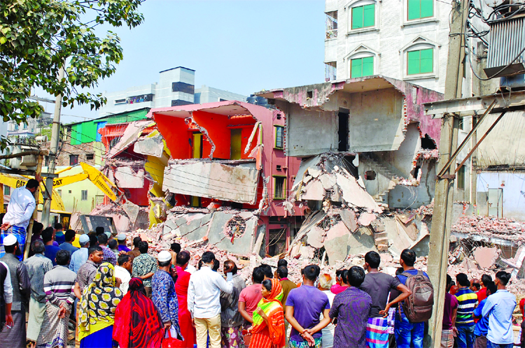 BIWTA resumes eviction drive again to remove illegal structures on the banks of Buriganga River at Bosila area of Mohammadpur on Monday.