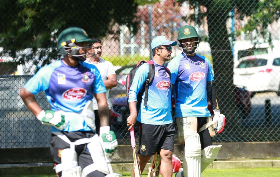 Members of Bangladesh National Cricket team during their practice session at Hamilton in New Zealand on Wednesday. Bangladesh will face New Zealand in the first Test today at 4.00 am.