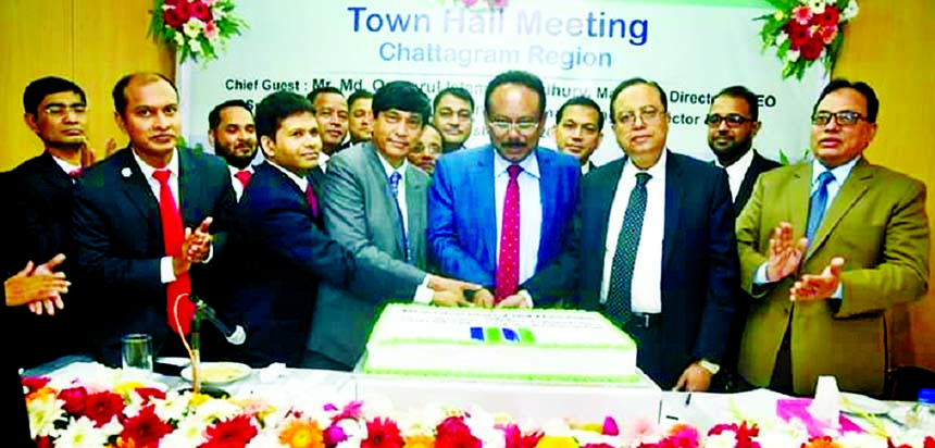 Md. Quamrul Islam Chowdhury, Managing Director of Mercantile Bank Limited, inaugurating a Town Hall Meeting of Chottagram Zone at Agrabad Branch in Chattagram recently. Mati ul Hasan, Additional Managing Director and Mezbah Uddin Ahmed, HOD of Agrabad Bra