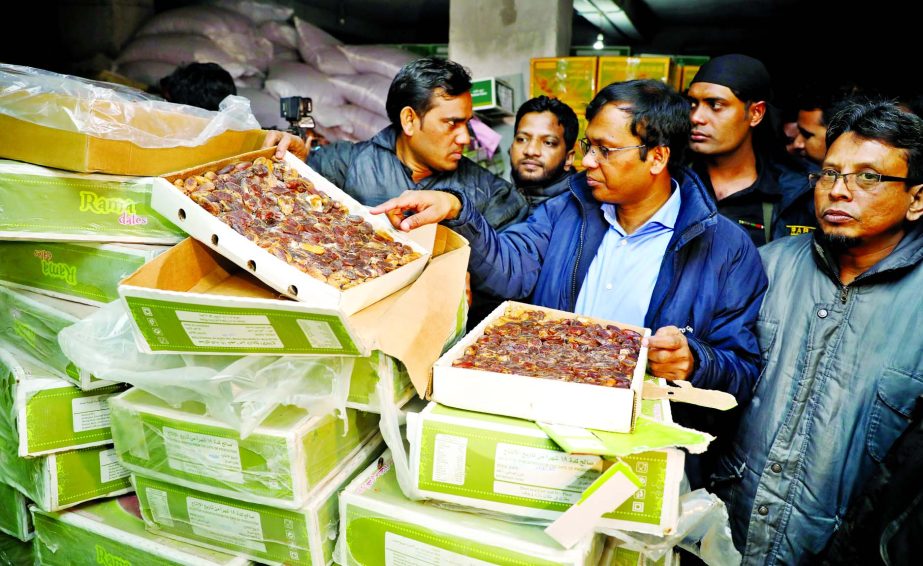 RAB mobile team fined Taka 35 lakh for storing contaminated fruits and food being kept in unhygienic condition at Swarighat area in Old Dhaka on Sunday.