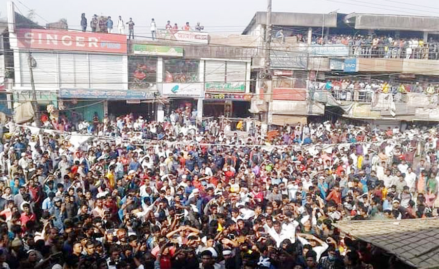 Youths at Rohingya camp observed sit-in- programme demanding jobs at Ukhiya Court Bazar yesterday.