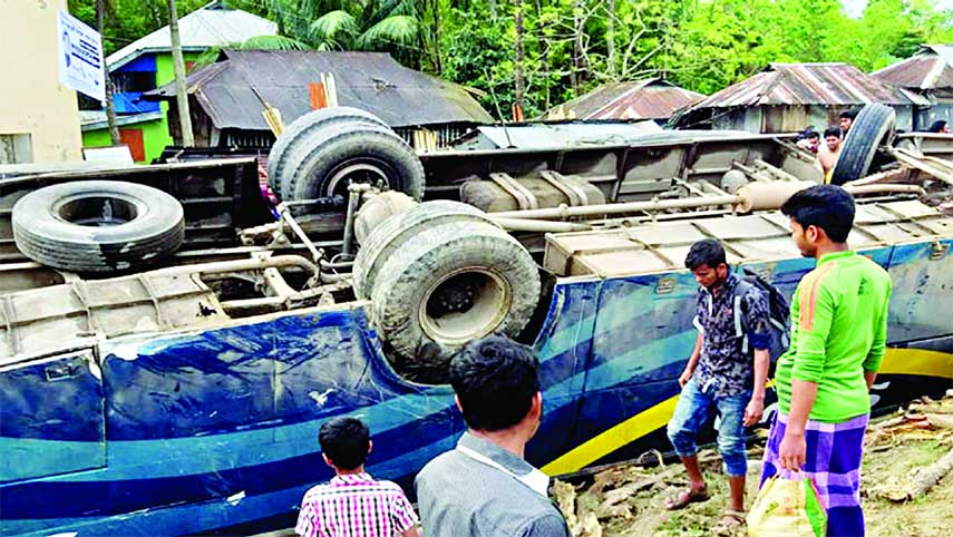 35 passengers were seriously injured as the driver lost control of the bus and it overturned at Amtoli upazila in Barguna on Saturday.