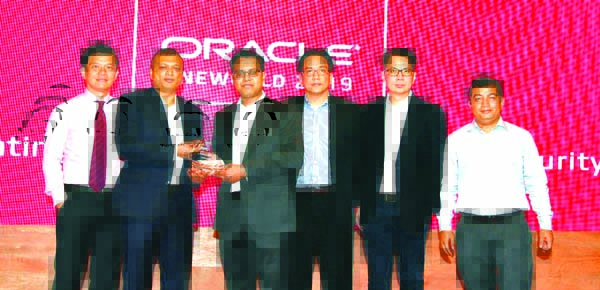 Maruf Ahmed, Director of One World Global along with Paisit Wong songsarn, Engineering Director, Sze Mun Foo, Converged Infrastructure Solutions Director of Oracle Solution and Partha Pratim Deb, Executive Director of Bangladesh Computer Council (BCC), p