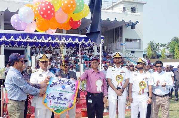 Rear Admiral Zulfikar Aziz, Chairman, Chattogram Port Authority (CPA) inaugurating annual sports of Chattogram Port as Chief Guest yesterday.