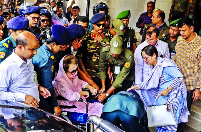 BNP Chairperson ailing Khaleda Zia being taken to BSMMU for her better medical treatment on Monday.