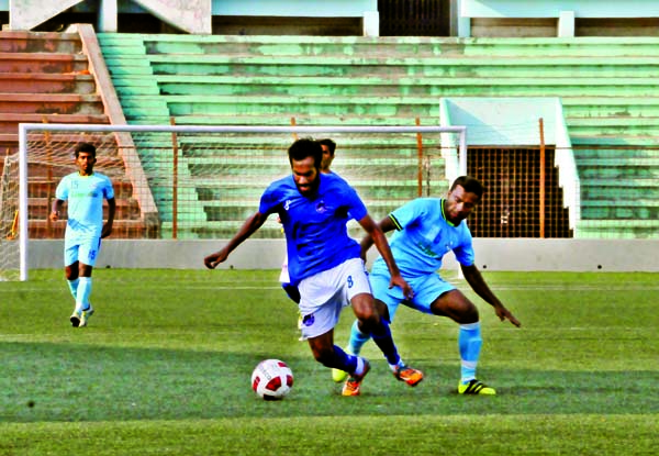 An action from the football match of the Bangladesh Championship League between Farashganj FC and Dhaka City FC at the Bir Shreshtha Shaheed Sepoy Mohammad Mostafa Kamal Stadium in the city's Kamalapur on Tuesday. The match ended in a goalless draw.