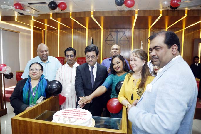 Barrister Sheikh Fazle Noor Taposh, MP inaugurating a 'Moot Court Room' for the students of Law Department of American International University - Bangladesh on Monday.