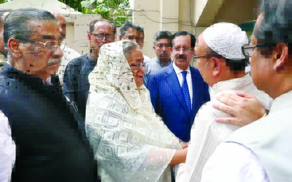 Prime Minister Sheikh Hasina visited the residence of Awami League Presidium Member Sheikh Fazlul Karim Selim in the city's Banani on Wednesday and consoled the family members of Zayan Chowdhury who was killed in a deadly bomb attack in Colombo on Easter