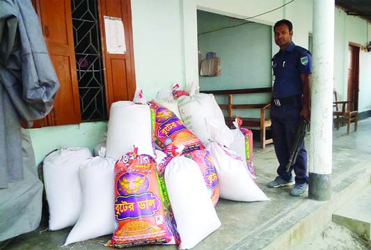 KHULNA : Police recovered 1100 kgs rice allotted for Open Market Sale (OMS) from Dhighalia Upazila of the district on Wednesday.