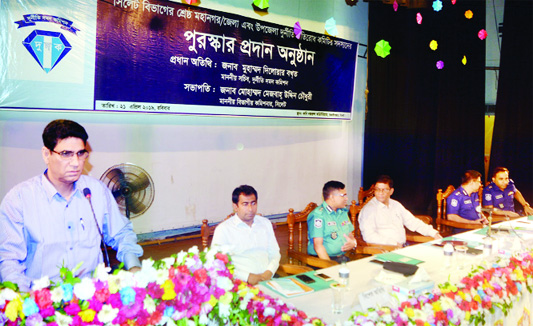 SYLHET: Muhammad Delowar Bakht, Secretary, Anti-Corruption Commission speaking at a prize distribution programmes among the members of Anti- Corruption Committee of District and Upazila level of Sylhet District as Chief Guest recently.