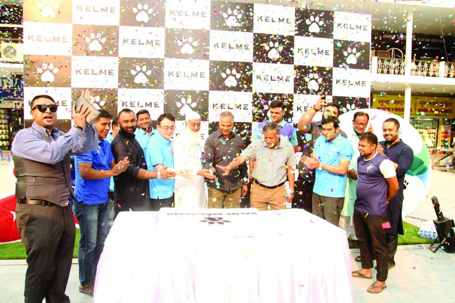 The inaugural ceremony of Spanish sports brand KELME held at its signature outlet in Gulshan DCC Market on Friday. Bangladesh's renowned sports & fitness solution company 'Sports World' is the authorized distributor of KELME in Bangladesh. Chairman of